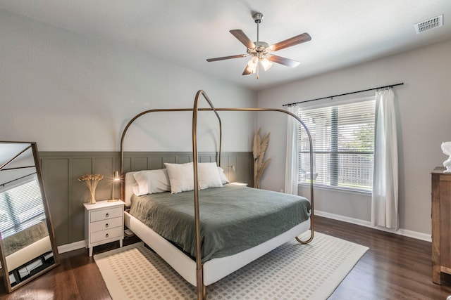 3101 Gilchrist Dr, Waco, TX 76655 - bedroom featuring wood finished floors, a ceiling fan, and baseboards