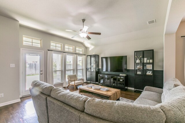 3101 Gilchrist Dr, Waco, TX 76655 - living area featuring a ceiling fan, wood finished floors, and baseboards