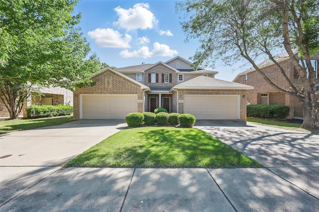 1418 Ravenwood Dr, Mansfield, TX 76063 - traditional-style house with driveway, an attached garage, brick siding, and a front yard