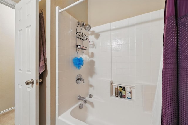1418 Ravenwood Dr, Mansfield, TX 76063 - bathroom featuring shower / tub combo with curtain