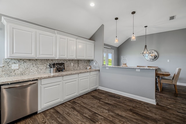 160 Grays Creek Cir, Alma, TX 75119 - kitchen with dishwasher, baseboards, dark wood-style floors, backsplash, and vaulted ceiling