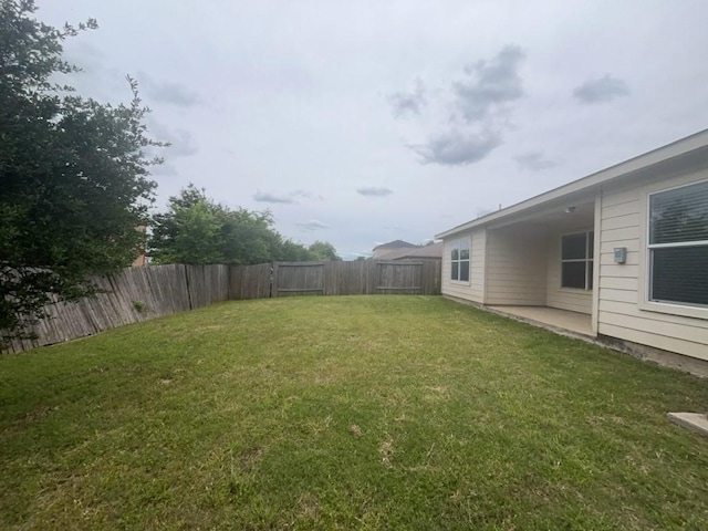 10009 Iron Ridge Dr, Fort Worth, TX 76140 - view of yard featuring a patio