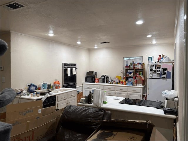 8207 Double Bridge Rd, Mabank, TX 75156 - miscellaneous room featuring recessed lighting
