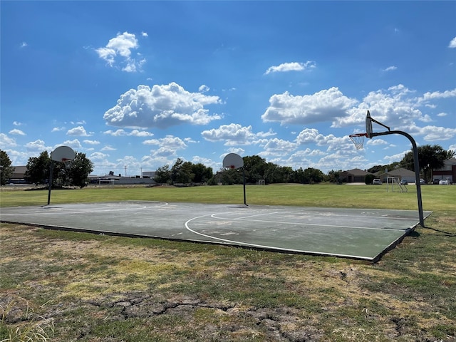3108 Bryce Dr, Wylie, TX 75098 - view of sport court with community basketball court and a yard