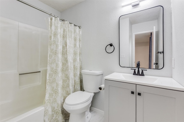 323 Towne House Ln, Richardson, TX 75081 - full bath with toilet, vanity, and shower / bath combo