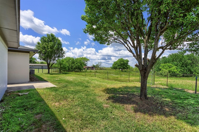943 Lone Star Rd, Whitesboro, TX 76273 - view of yard