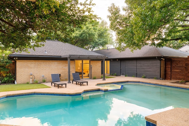 9415 Hill View Dr, Dallas, TX 75231 - view of swimming pool with a patio, cooling unit, and a pool with connected hot tub