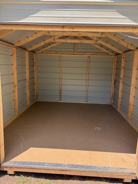 2142 Woodard St, Abilene, TX 79605 - view of garage