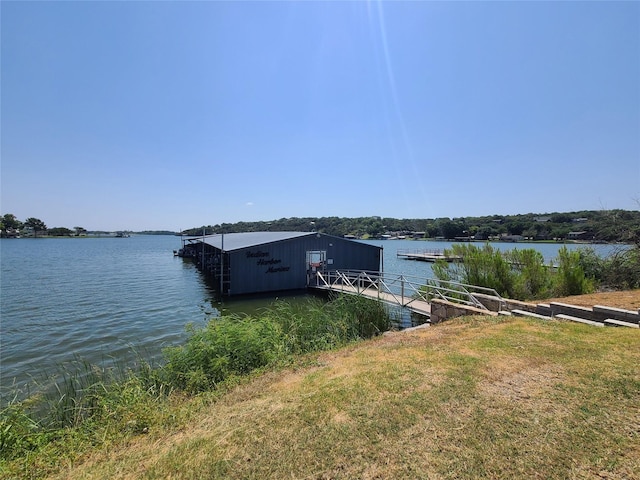 dock featuring a water view