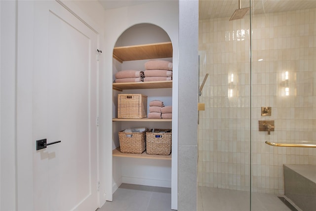 3314 Norcross Ln, Dallas, TX 75229 - bathroom featuring tiled shower and tile patterned flooring