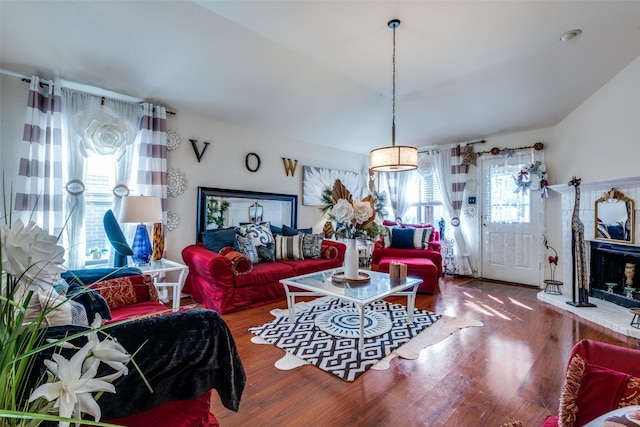 1727 Blacksmith Dr, Dallas, TX 75253 - living area featuring wood finished floors