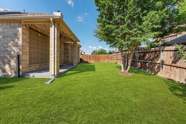 2652 Waterway Dr, Grand Prairie, TX 75054 - view of yard with a patio area