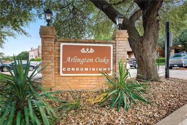 2301 Basil Dr Unit F114, Arlington, TX 76006 - view of community sign