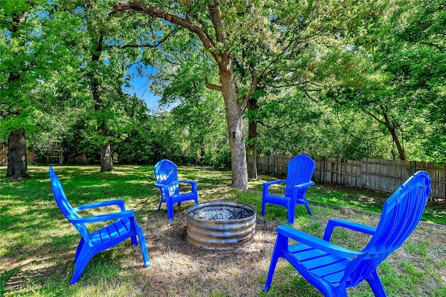401 W Acheson St, Denison, TX 75020 - view of yard with a fire pit
