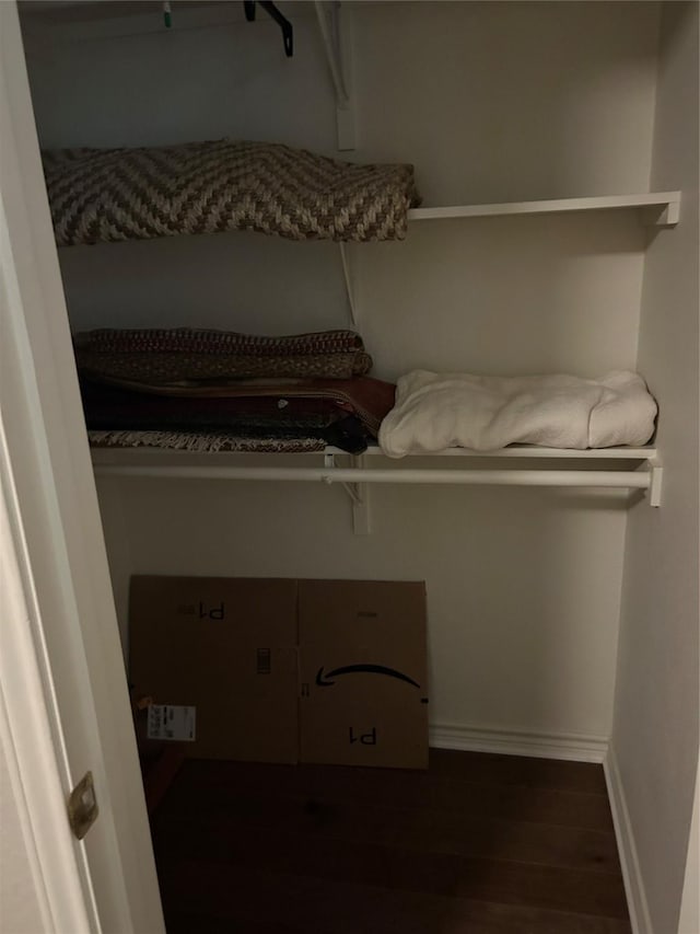 5900 Sandhill Cir, The Colony, TX 75056 - view of closet