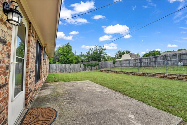 1208 Kay Dr, Weatherford, TX 76086 - view of yard featuring a patio area