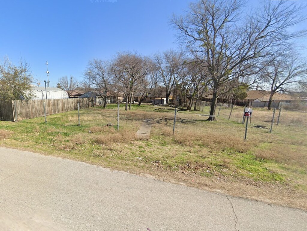 2814 El Tovar Ave, Dallas, TX 75233