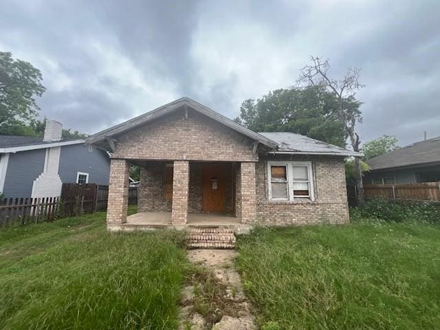 525 S Rosemont Ave, Dallas, TX 75208 - back of house featuring brick siding