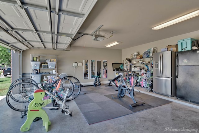 workout area featuring a garage