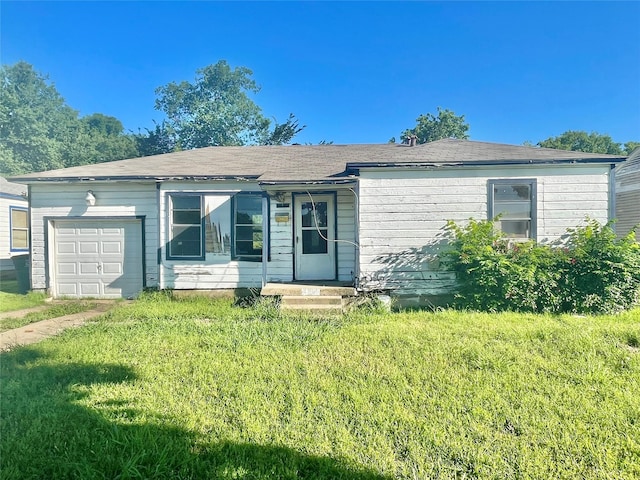 2855 Marjorie Ave, Dallas, TX 75216 - ranch-style home with a garage and a front yard