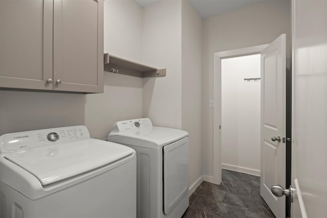 2024 Kraft St, Dallas, TX 75212 - laundry area with washing machine and clothes dryer, cabinet space, and baseboards