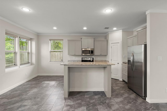 2024 Kraft St, Dallas, TX 75212 - kitchen with stainless steel appliances, gray cabinets, crown molding, a center island with sink, and baseboards