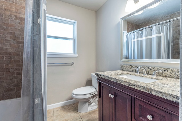 2218 Archer Trl, Denton, TX 76209 - full bath featuring tile patterned flooring, toilet, vanity, and curtained shower