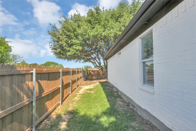 2532 Nogales Dr, Fort Worth, TX 76108 - view of yard