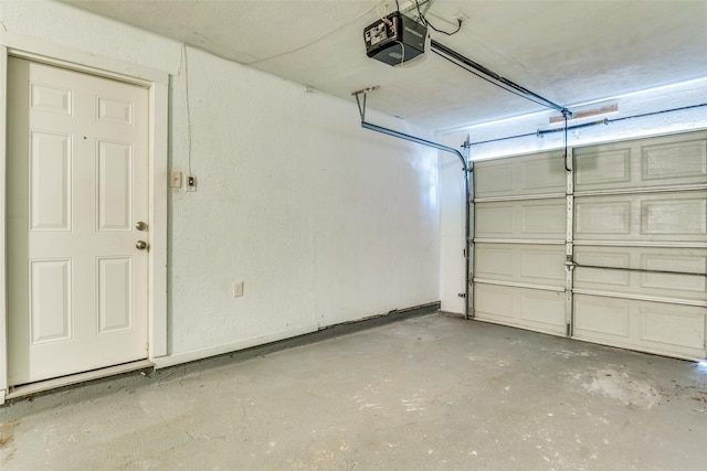 4312 Ridgedale Dr, Mesquite, TX 75150 - garage featuring a garage door opener