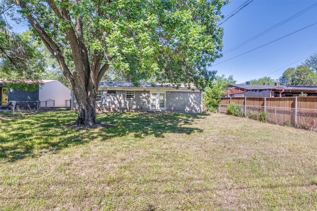 4312 Ridgedale Dr, Mesquite, TX 75150 - view of yard with french doors