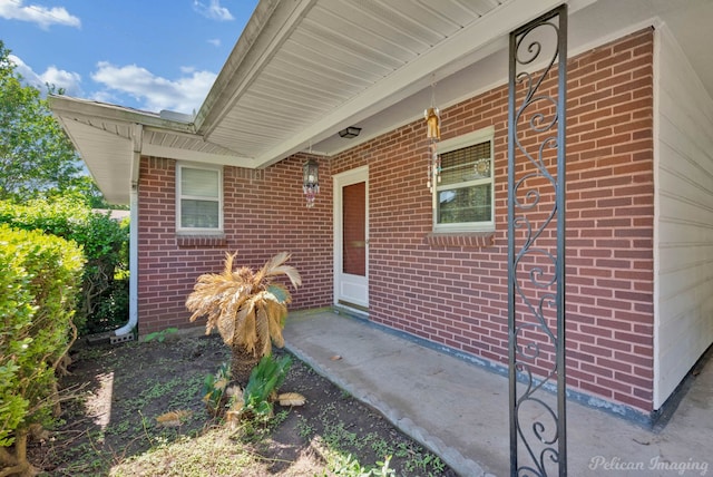 3315 Surrey Rd, Shreveport, LA 71105 - entrance to property featuring brick siding