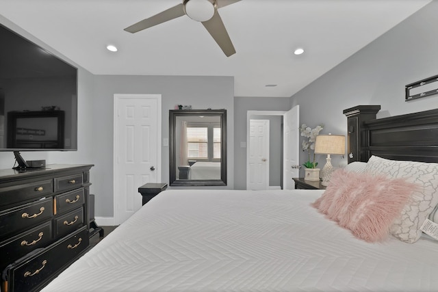 bedroom featuring a ceiling fan, baseboards, and recessed lighting