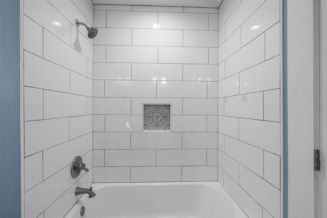1217 Hawthorne Ave, Fort Worth, TX 76110 - bathroom featuring shower / bathtub combination