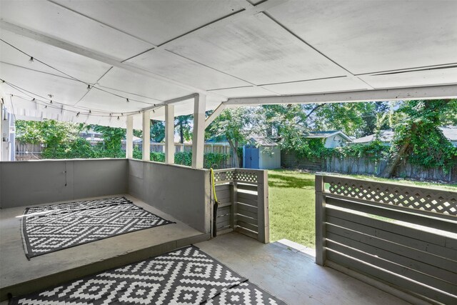 1217 Hawthorne Ave, Fort Worth, TX 76110 - view of unfurnished sunroom