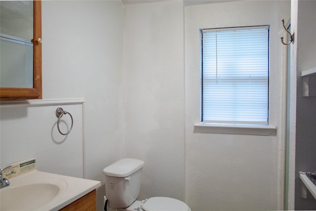 811 Vincent St, Brownwood, TX 76801 - bathroom with toilet and vanity