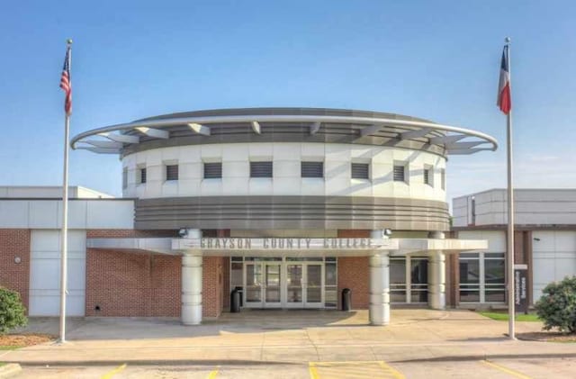 64 Pershing Dr Unit A & B, Denison, TX 75020 - view of building exterior