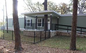 140 Southlake Dr, Mabank, TX 75156 - rear view of property with fence