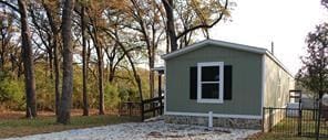 140 Southlake Dr, Mabank, TX 75156 - view of outdoor structure with fence