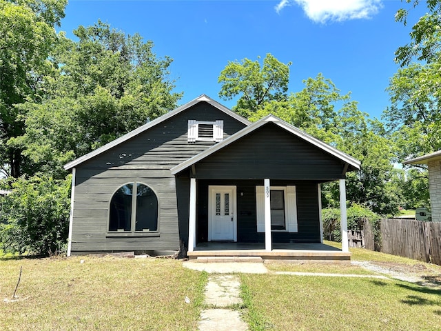 509 W Sears St, Denison, TX 75020 - view of front of home featuring a porch