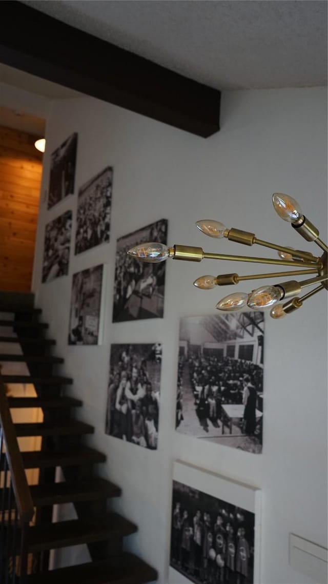 7640 Skylake Dr, Fort Worth, TX 76179 - detailed view of a chandelier