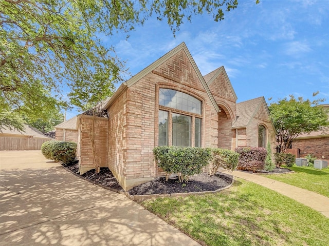 2303 Ox Bow Ct, Arlington, TX 76006 - view of front of property featuring brick siding