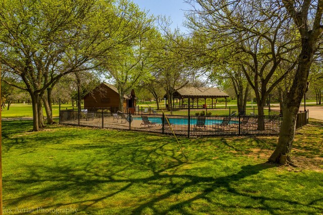 17149 Woodlawn Dr, Whitney, TX 76692
