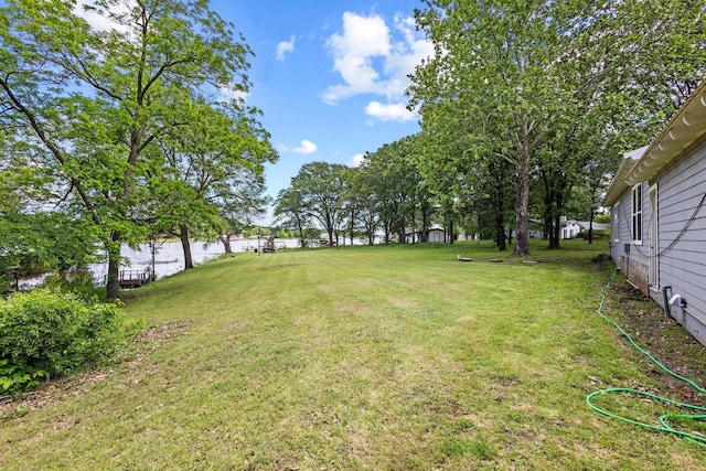 1801 Beavers Pt, Bonham, TX 75418 - view of green lawn