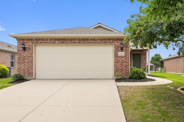 7735 Whirlwind Dr, Frisco, TX 75036 - ranch-style house featuring brick siding, driveway, an attached garage, and a front yard