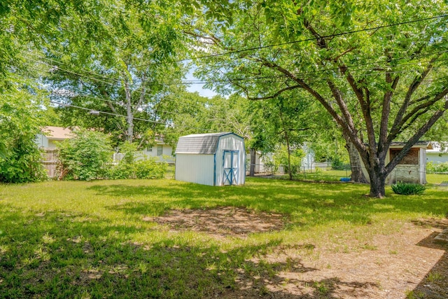 5205 Stephanie Dr, Haltom City, TX 76117 - view of yard