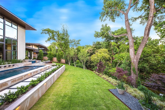 11460 Strait Ln, Dallas, TX 75229 - view of grassy yard
