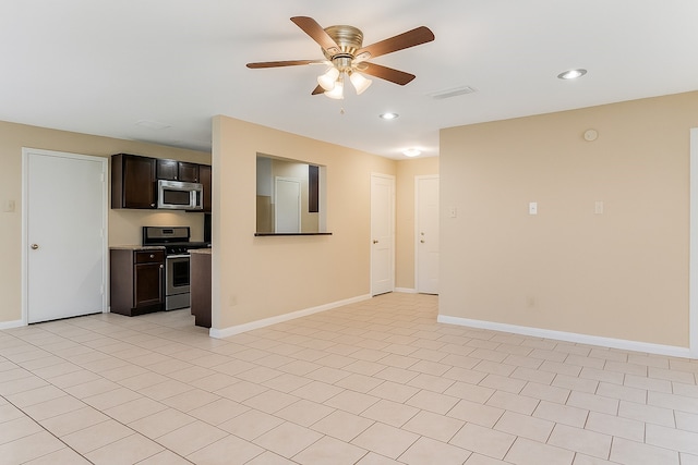 6341 Leaning Oaks St, Dallas, TX 75241 - unfurnished living room with ceiling fan, baseboards, and recessed lighting