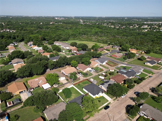 6341 Leaning Oaks St, Dallas, TX 75241 - aerial view of property and surrounding area featuring nearby suburban area