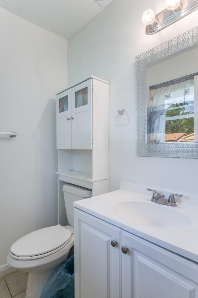 6341 Leaning Oaks St, Dallas, TX 75241 - bathroom featuring vanity and toilet