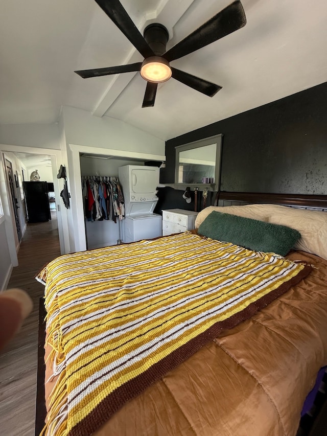 7700 County Road 144, Stephenville, TX 76401 - bedroom featuring wood finished floors, a closet, and ceiling fan